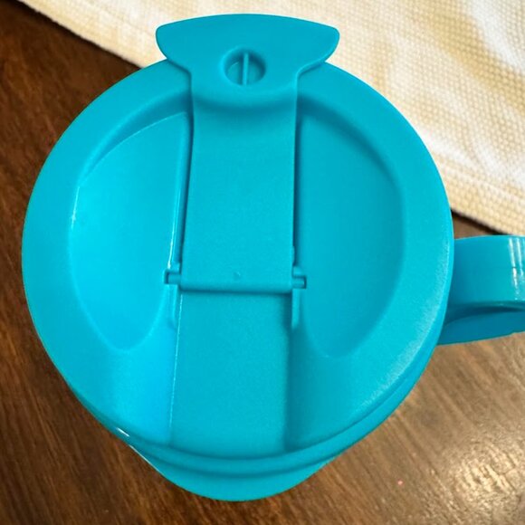 2025 Walt Disney World Resort Reusable Refillable Mug Mickey & Friends 4 Parks - Picture 3 of 4